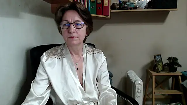 katemodel online show from 16, 2, 2026