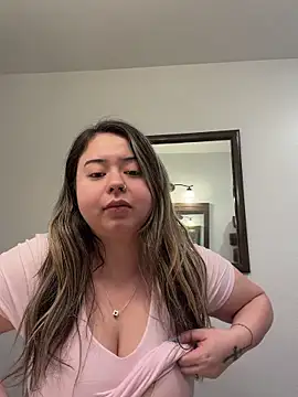 sexyymamilove online show from 1, 2, 2026