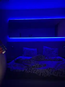 AnoraLourens online show from 9, 2, 2026