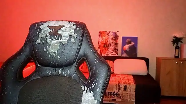 Kira Chain online show from 4, 2, 2026