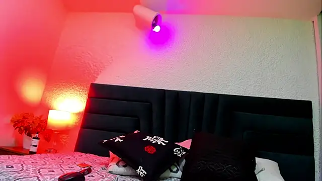 Dahliablack online show from 19, 3, 2026