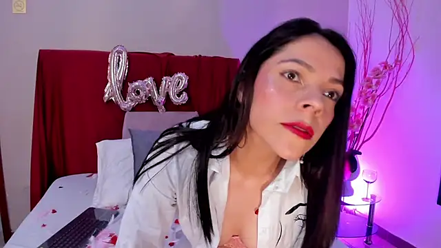 AnnaBroooks online show from 14, 2, 2026