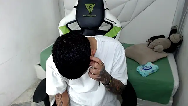 Black diamondd  online show from 31, 1, 2026