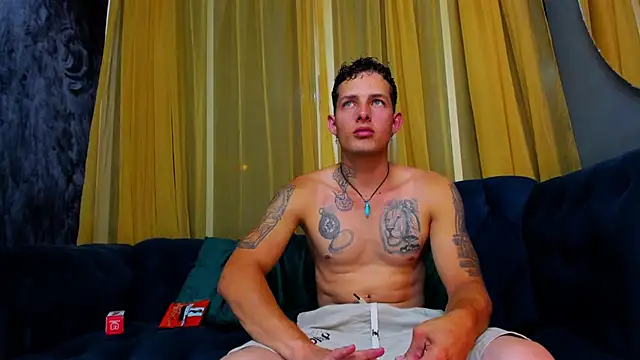 Snapshot of _angel_rivera chatting on 4, 2, 2026 angel rivera online show from 4, 2, 2026