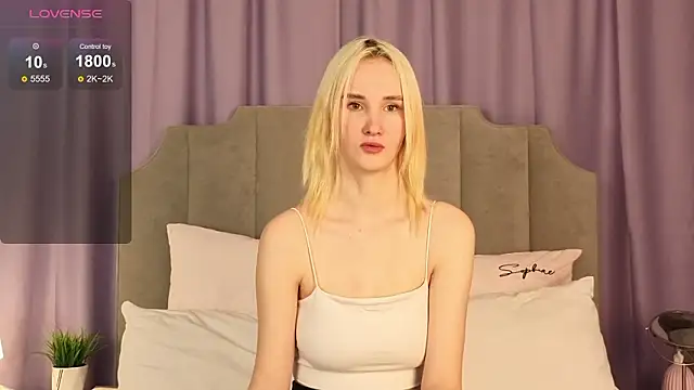 CrystalLili online show from 9, 2, 2026