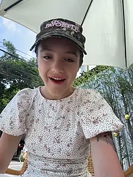 MiaTee online show from 22, 3, 2026