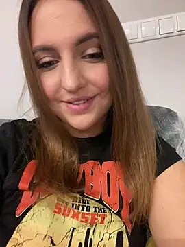 AliceDesmee online show from 8, 2, 2026