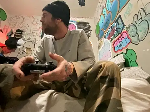 gothboiplzty online show from 4, 3, 2026