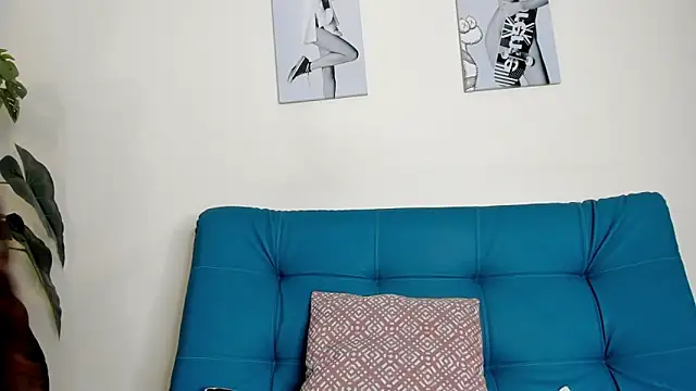 Victoria Rosee online show from 20, 2, 2026