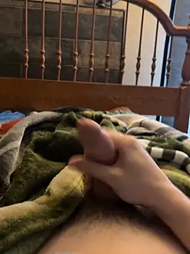 Snapshot of CollegeBull19 chatting on 17, 2, 2026 CollegeBull19 online show from 17, 2, 2026