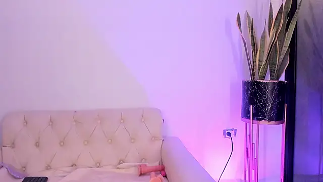 liorah wolf online show from 25, 2, 2026