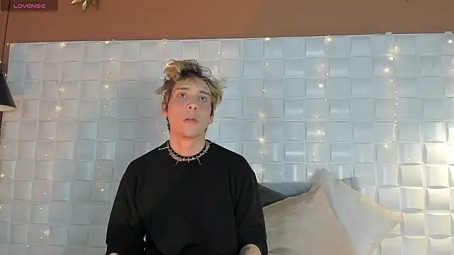 Snapshot of DannyParker_ chatting on 10, 2, 2026 DannyParker online show from 10, 2, 2026