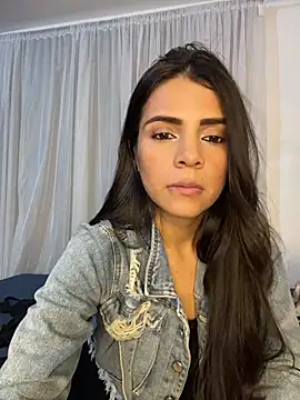 EvaMiranda online show from 2, 2, 2026