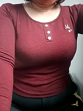 Ladyly99 online show from 5, 3, 2026