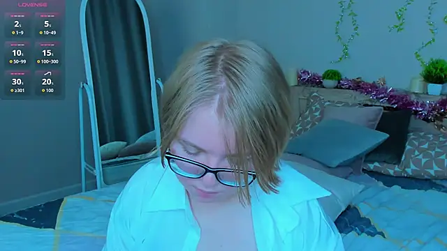 Lauraaa Smith online show from 20, 3, 2026