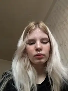 EsterSteele online show from 4, 2, 2026