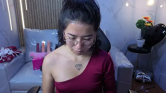 Lynn turner online show from 9, 3, 2026