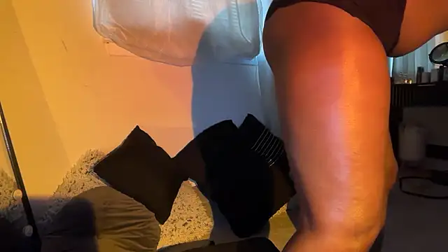 Snapshot of SunniSoles99 chatting on 19, 3, 2026 SunniSoles99 online show from 19, 3, 2026