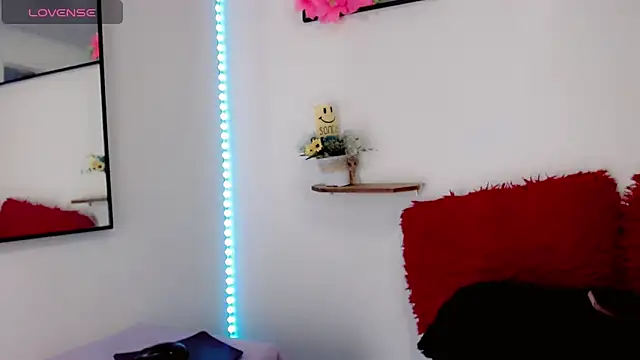 Snapshot of NathalialLooes chatting on 31, 1, 2026 NathalialLooes online show from 31, 1, 2026