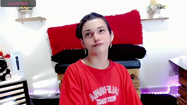 Snapshot of NathalialLooes chatting on 15, 2, 2026 NathalialLooes online show from 15, 2, 2026