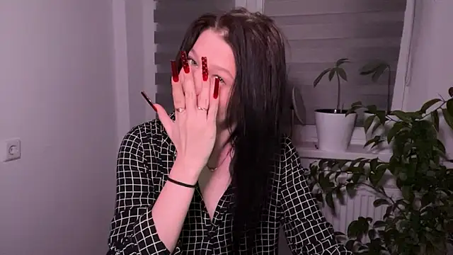 Snapshot of Sarahsolara chatting on 5, 3, 2026 Sarahsolara online show from 5, 3, 2026