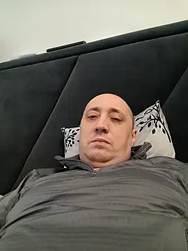 leoniddeni online show from 15, 2, 2026