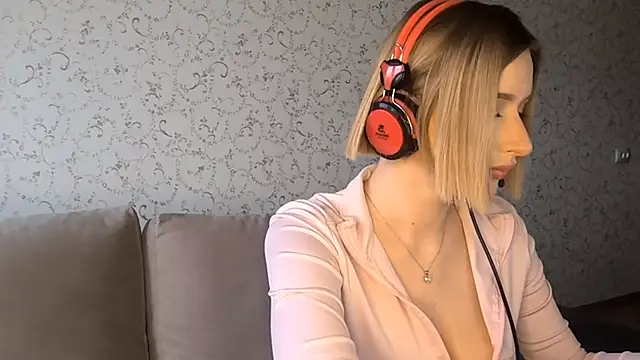 Snapshot of DeliciaBagnoli chatting on 19, 3, 2026 DeliciaBagnoli online show from 19, 3, 2026