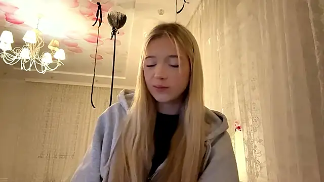 IvyArmbrister online show from 9, 3, 2026