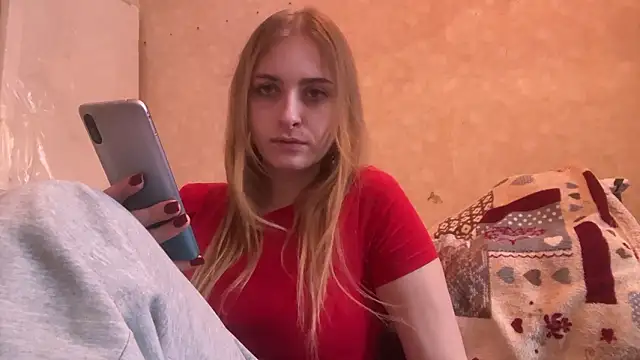 EsmeraldaHornbarger online show from 7, 2, 2026