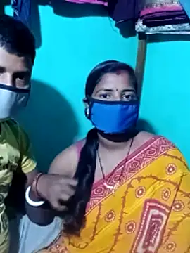 Snapshot of Your_deshibhabi25years chatting on 4, 3, 2026 Your deshibhabi25years online show from 4, 3, 2026