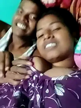 Snapshot of Your_deshibhabi25years chatting on 5, 3, 2026 Your deshibhabi25years online show from 5, 3, 2026