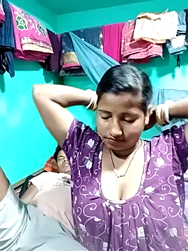 Snapshot of Your_deshibhabi25years chatting on 28, 3, 2026 Your deshibhabi25years online show from 28, 3, 2026