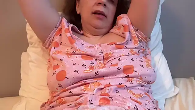 ShyFlameLive online show from 3, 2, 2026