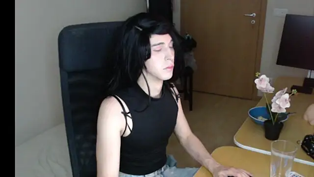 Pearl Inferno online show from 2, 2, 2026