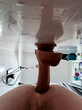 buster hymen69 online show from 4, 2, 2026