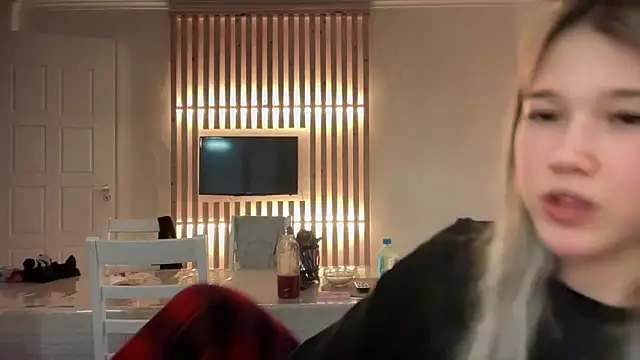 lilXdomiii online show from 10, 2, 2026