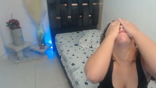 Barbara D Valencia online show from 8, 3, 2026