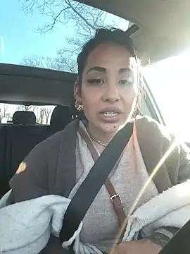 bella dauergeil online show from 4, 2, 2026