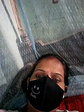 Sexy kiran002 online show from 28, 2, 2026