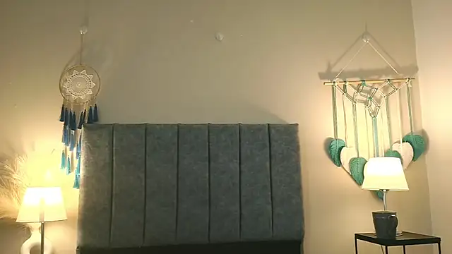 NatalyGuzman26 online show from 10, 3, 2026