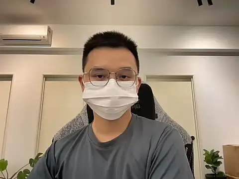 bigdomdomsss online show from 2, 2, 2026