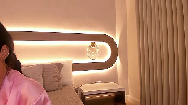 Snapshot of Violeta_sum chatting on 18, 3, 2026 Violeta sum online show from 18, 3, 2026