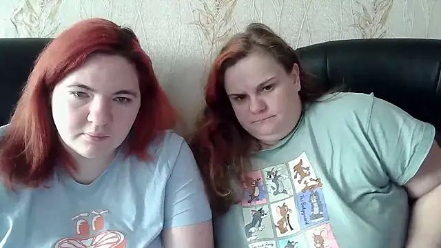 HollyXXXEva online show from 4, 2, 2026