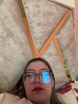 honey luminair online show from 3, 2, 2026