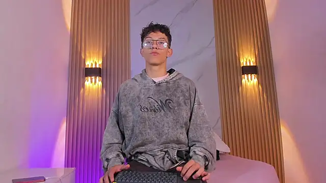 Snapshot of Christopher_Hunter chatting on 28, 3, 2026 Christopher Hunter online show from 28, 3, 2026