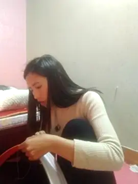 Xucxich00 online show from 4, 2, 2026