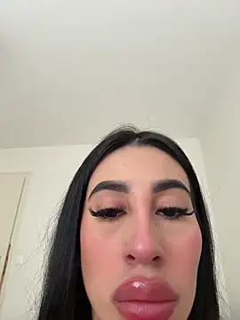 valentina252005 online show from 16, 2, 2026