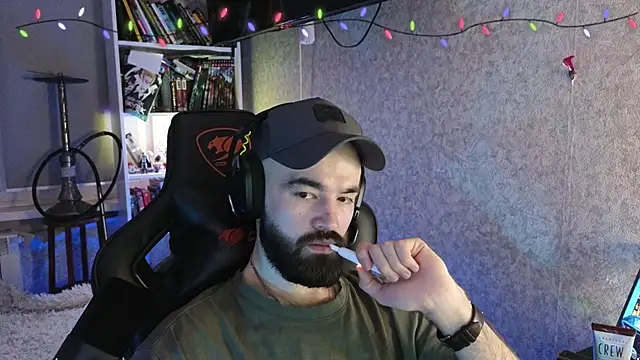 Snapshot of _Mostly_ chatting on 11, 2, 2026 Mostly online show from 11, 2, 2026