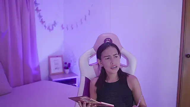 Snapshot of Keitty_fox27 chatting on 23, 2, 2026 Keitty fox27 online show from 23, 2, 2026