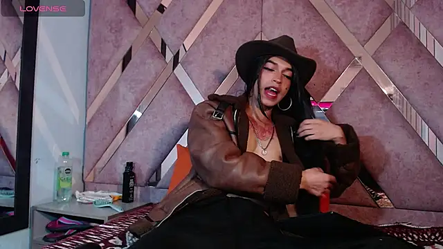 MeghanQueen   online show from 25, 2, 2026